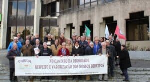 Reformados exigem aumento das pensões e menos tempo de espera