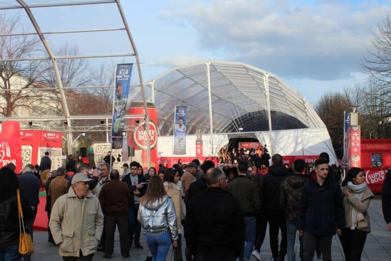 Adeptos de Vitória SC e FC Porto confiantes no apuramento