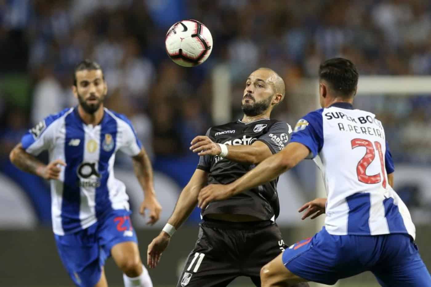Sérgio Conceição deixa Danilo na bancada; Ivo Vieira não surpreende