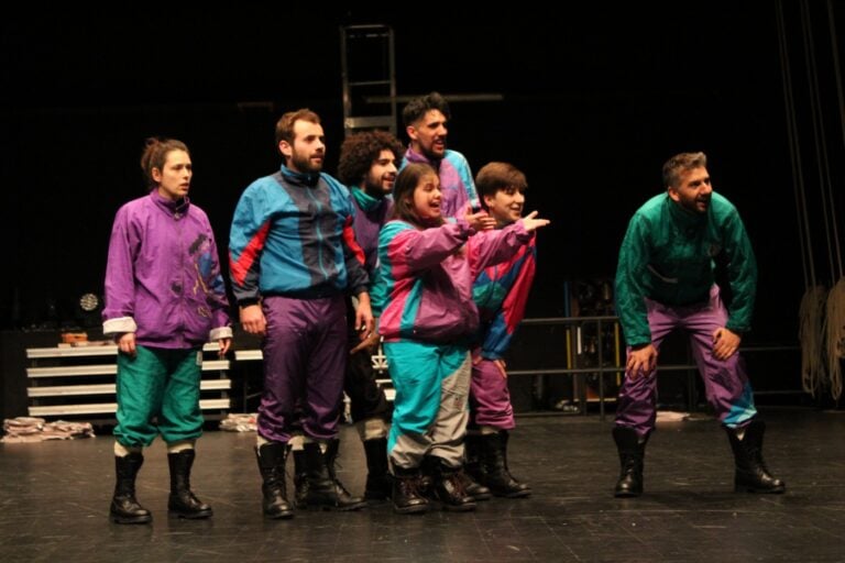 M.A.D., em estreia na Casa das Artes, procura a "inquietação da loucura"