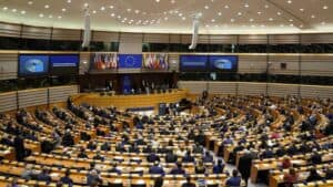 Brexit.&nbsp;Parlamento Europeu aprova saída do Reino Unido