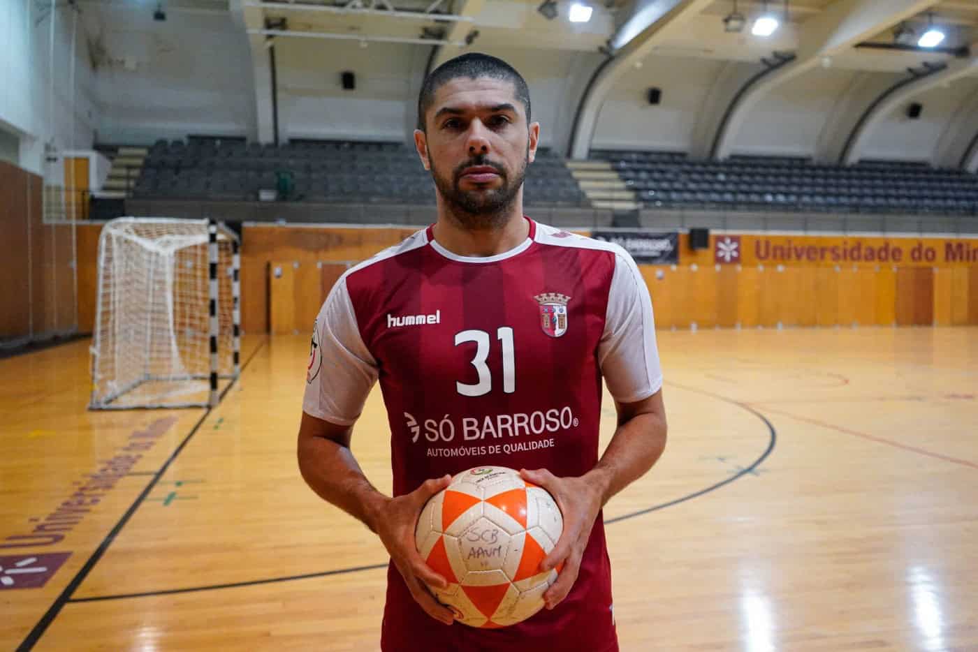 Aos 37 anos, Paulinho Roxo volta ao SC Braga/AAUM