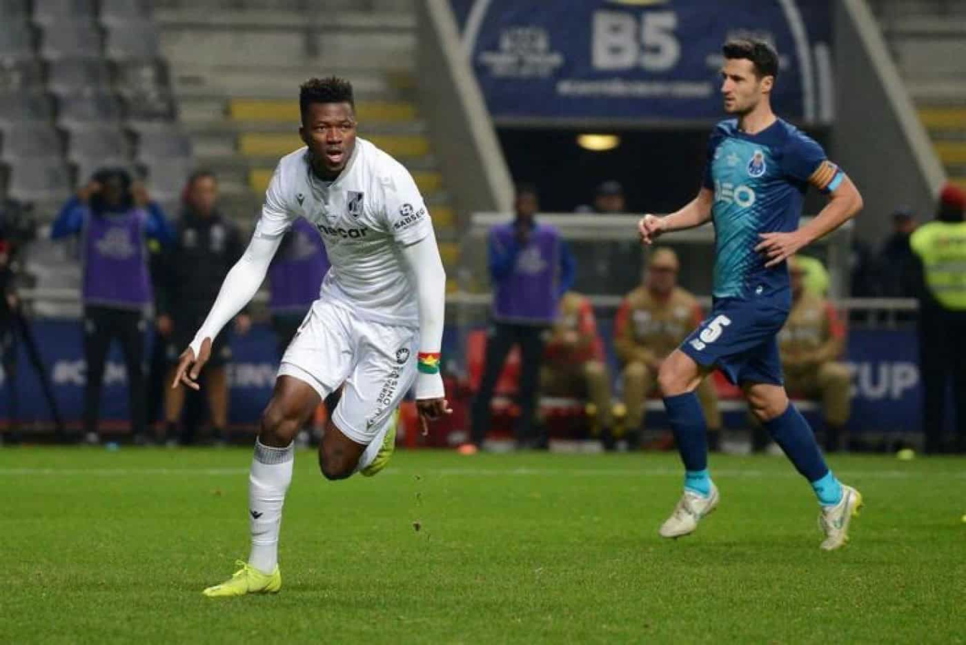 Tapsoba deixa o Vitória SC e ruma à Alemanha