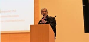 "Sectores público e privado não chegam para o combate ao cancro"