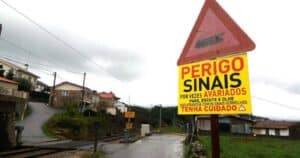 10 pessoas morreram devido a falhas na sinalização. Os Verdes querem respostas