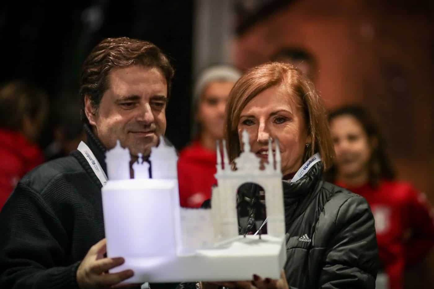 CMB pede empréstimo de 12ME