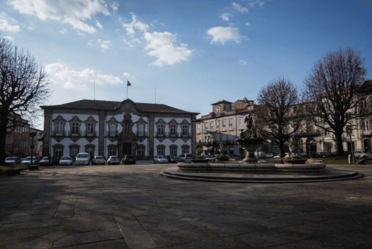 Aprovado empréstimo para escolas, estradas e Insula das Carvalheiras