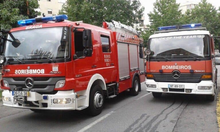 Trânsito caótico em Braga. Limpeza de óleo na estrada dura há várias horas