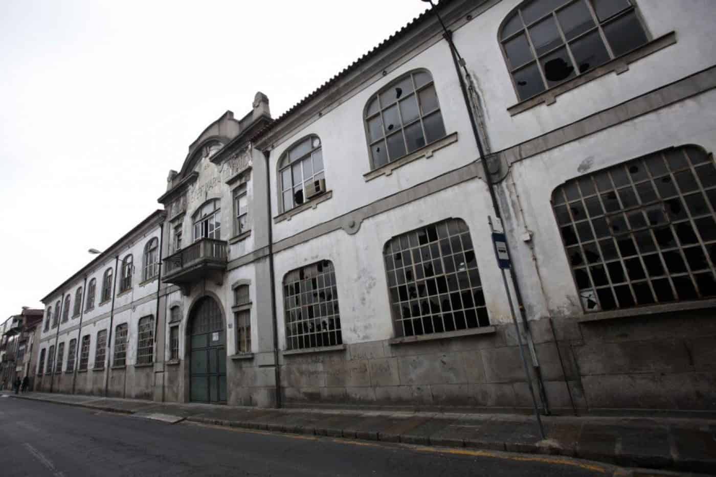 Carlos Almeida “satisfeito por não se ter concretizado a venda” da Confiança