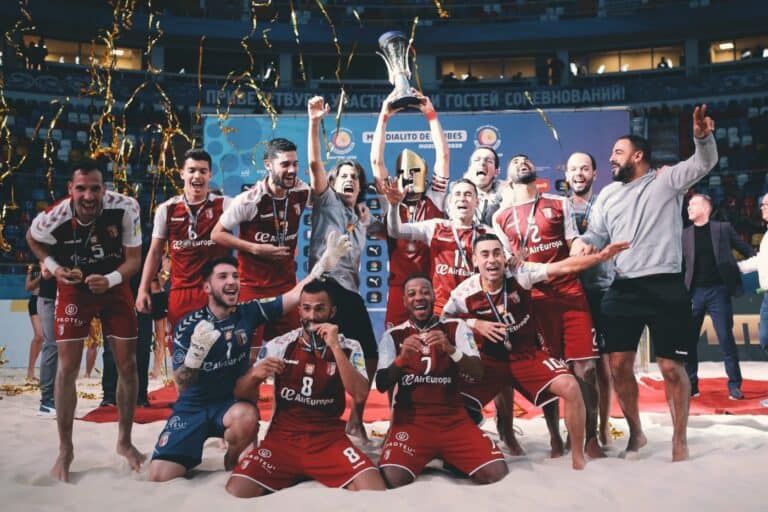 SCB, bicampeão do Mundo, é recebido hoje na CMB