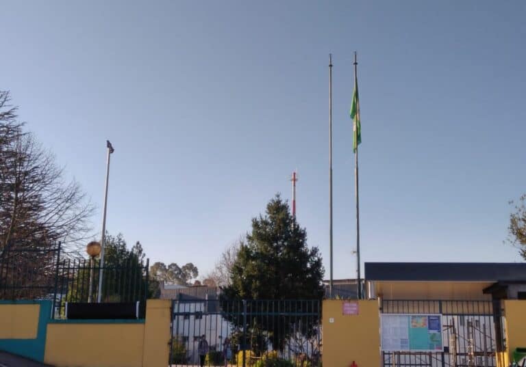 Antena perto da Escola D. Maria II vai ser ligada