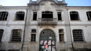 Confiança. BE pede ao Governo que trave construção de residência privada