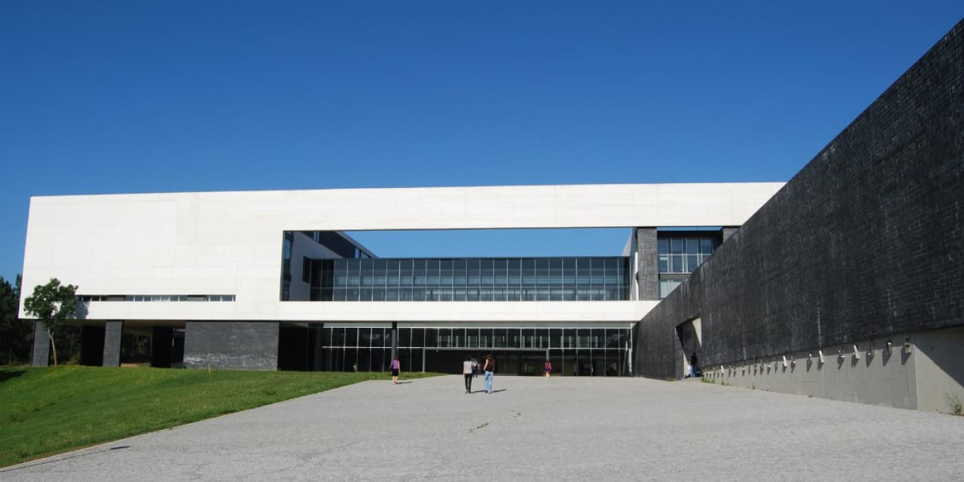 Escola de Medicina da UMinho suspende actividade lectiva