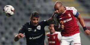 Liga anuncia suspensão imediata dos jogos do campeonato