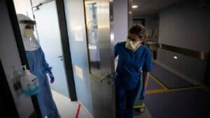 “Do número de casos de infecção, pelo menos 20% são já em médicos”