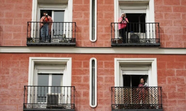 Cientistas avisam: haverá novo ciclo de quarentena até ao final do ano