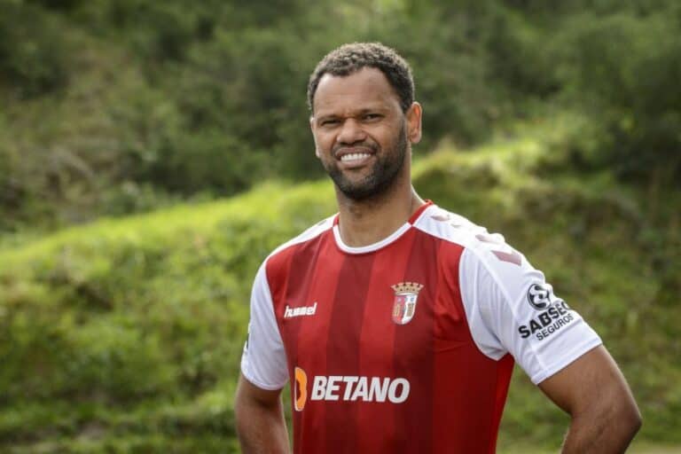 SC Braga mantém salários do plantel principal