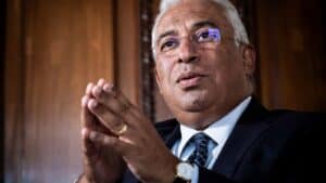 "Ninguém vai perder o ano lectivo". Governo trabalha solução de telescola