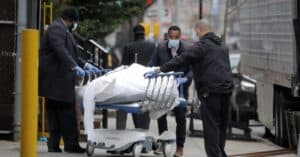 Estados Unidos registam mais de 1.500 mortos em 24 horas