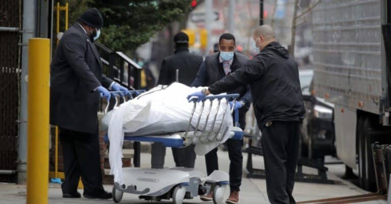 Estados Unidos registam mais de 1.500 mortos em 24 horas