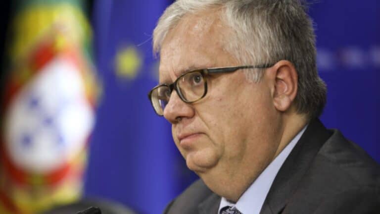 MAI anuncia 126 detenções no segundo período do estado de emergência