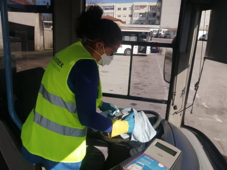 Dois motoristas dos TUB infectados com covid-19