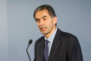 Ensino Superior. Governo propõe regresso às aulas presenciais para Maio