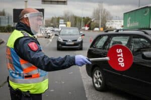 Detidas 117 pessoas por desobediência e encerrados&nbsp;252 espaços por incumprimento das normas