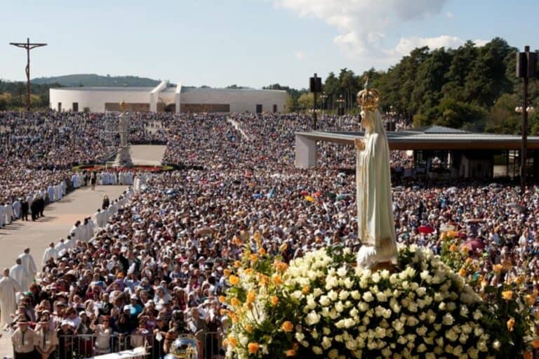 Reitor do Santuário de Fátima pede peregrinação "pelo coração"