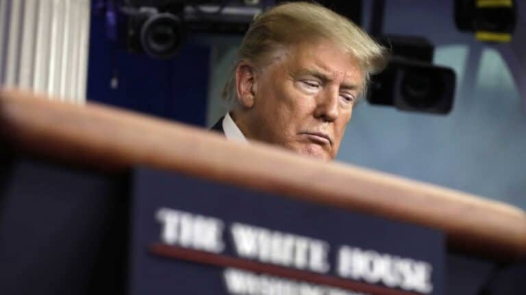 Estados Unidos registam 2.448 mortos nas últimas 24 horas