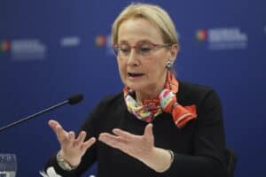 Número de casos novos volta a aumentar. DGS fala em dois factores