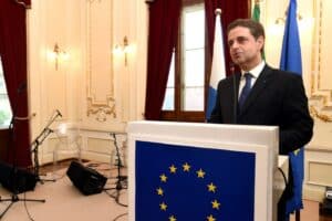 Ricardo Rio quer uma Europa "aberta, dinâmica e arrojada"