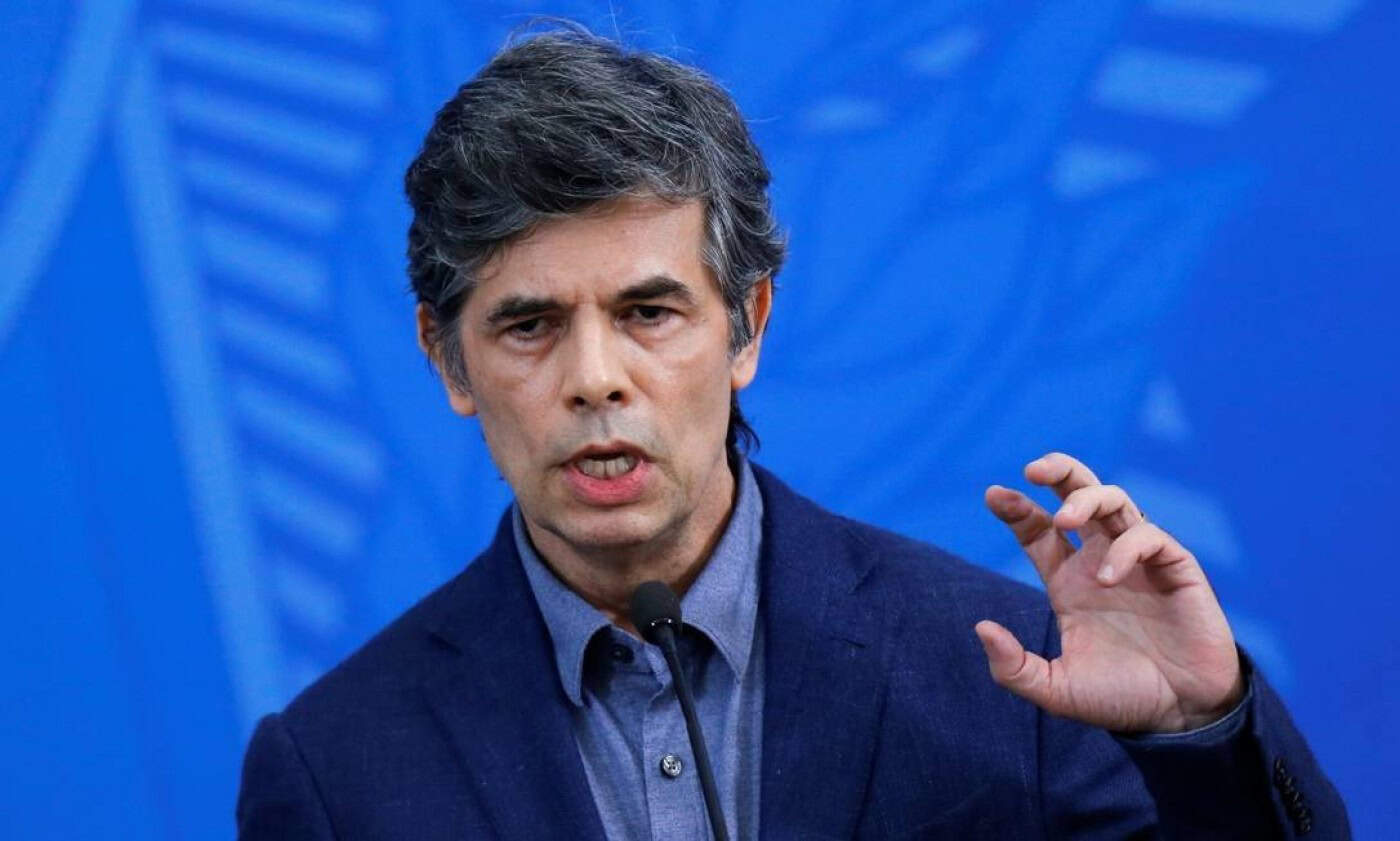 Ministro da Saúde brasileiro pede demissão
