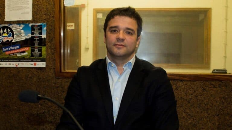 Amianto nas escolas. “Há uma inacção contínua do município de Braga”