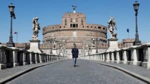 Número diário de mortes volta a subir em Itália e Espanha