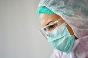 Mais 3.200 profissionais de saúde foram infectados com Covid-19