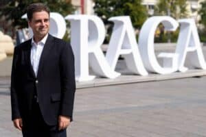 "Ou vão para a Alameda ou não terão condições para retomar actividade"