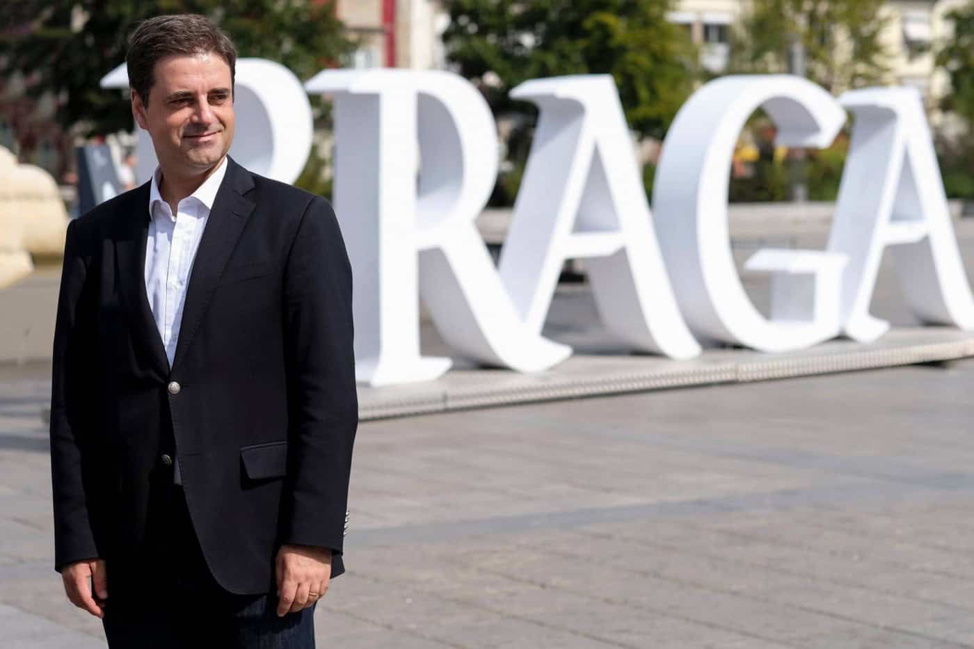 "Ou vão para a Alameda ou não terão condições para retomar actividade"