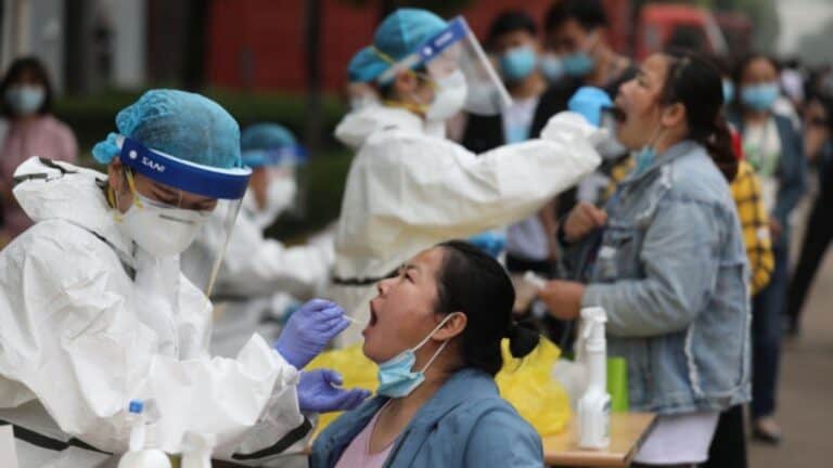China não regista qualquer caso pela primeira vez desde o início da pandemia