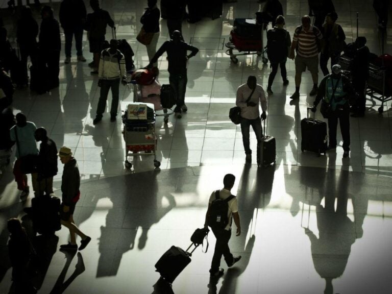 Espanha levanta quarentena para turistas estrangeiros a partir de Julho