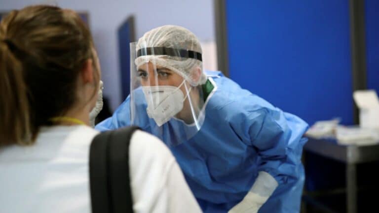 Brasil com 807 mortes e 11.687 infectados nas últimas 24 horas