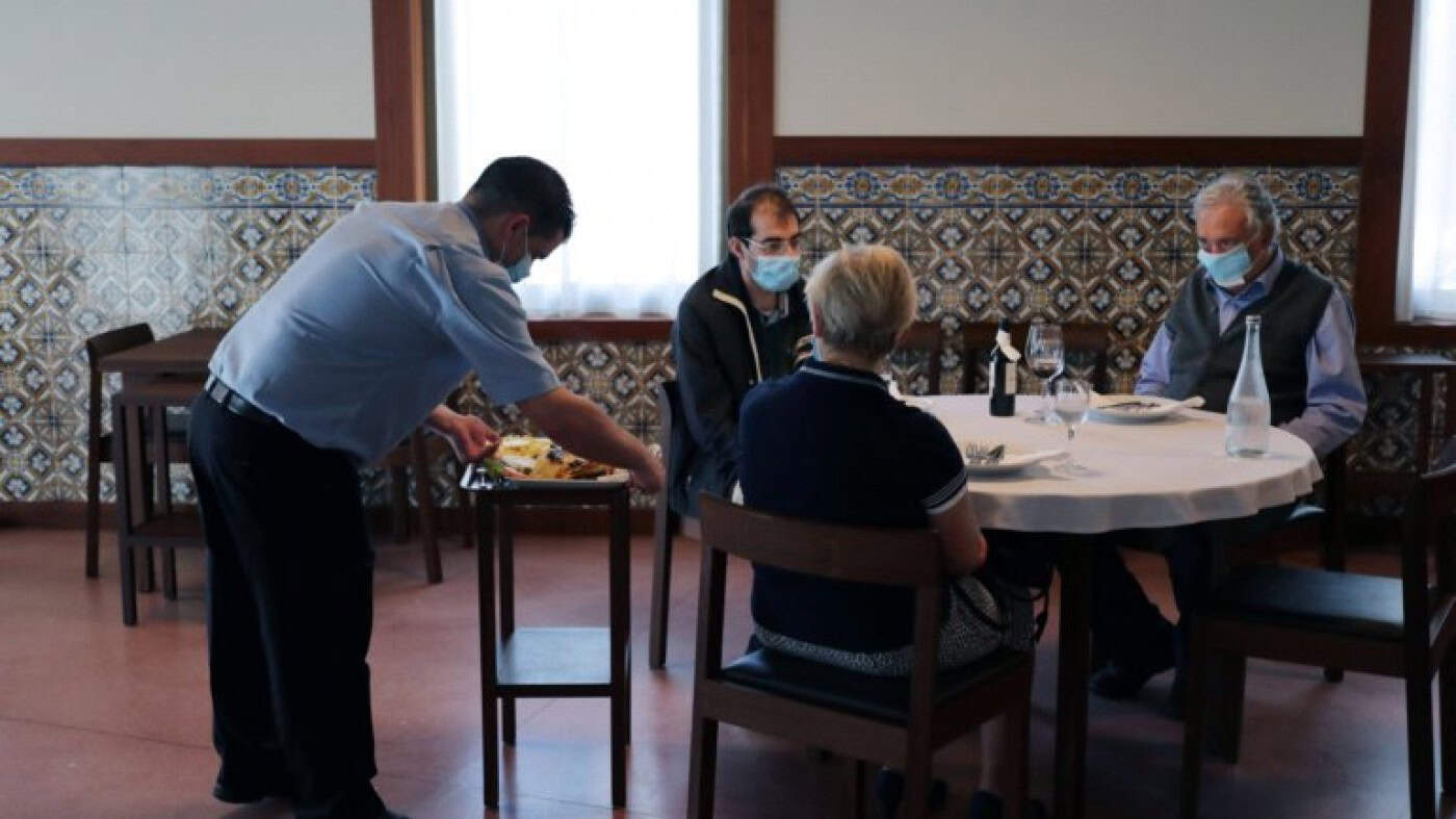 Restauração reclama taxa única de IVA de 6% para reanimar mercado "anémico"