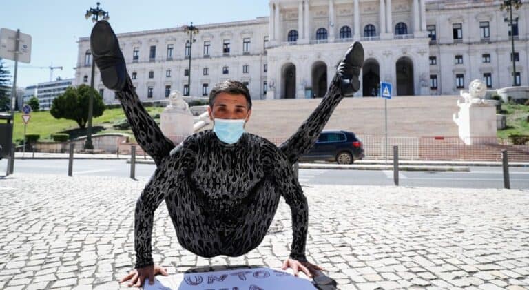 Profissionais da Cultura manifestam-se por medidas urgentes