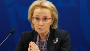 Grelhadores mas com "distanciamento", diz DGS