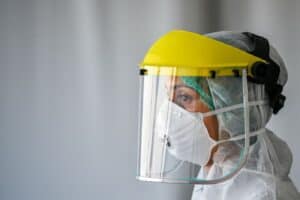 Duas mortes e 300 novos casos de Covid-19 em Portugal nas últimas 24h