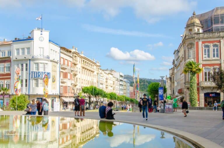Famílias a partilhar a mesma casa. A nova "pandemia" em Braga, avisa directora do CLIB