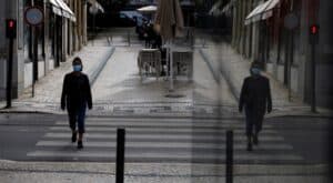 Covid-19. Mais três mortes e 375 novos casos