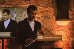 AAUM propõe cantinas com take-away e alojamento discutido com autarquias