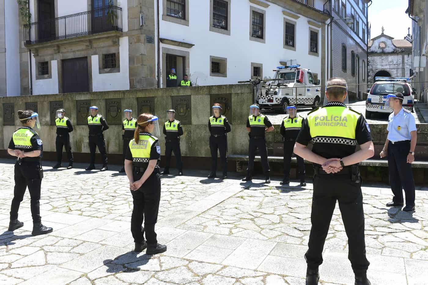 3º turno da Polícia Municipal combate estacionamento abusivo à noite