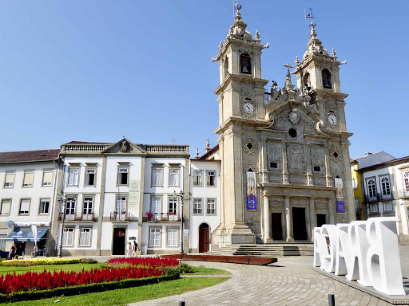 Irmandade de Santa Cruz cobrava até 40 mil euros de joia por vaga no lar